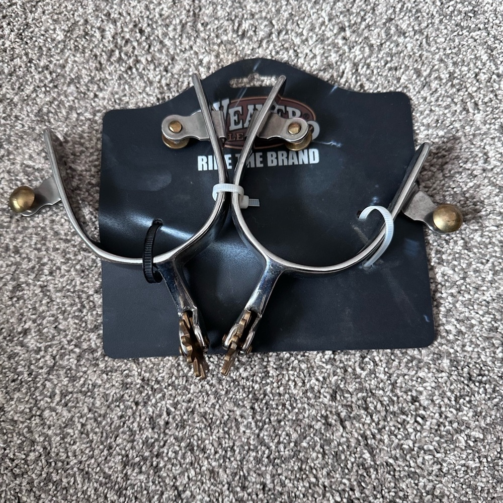 Mens Cutting Spurs with Plain Band